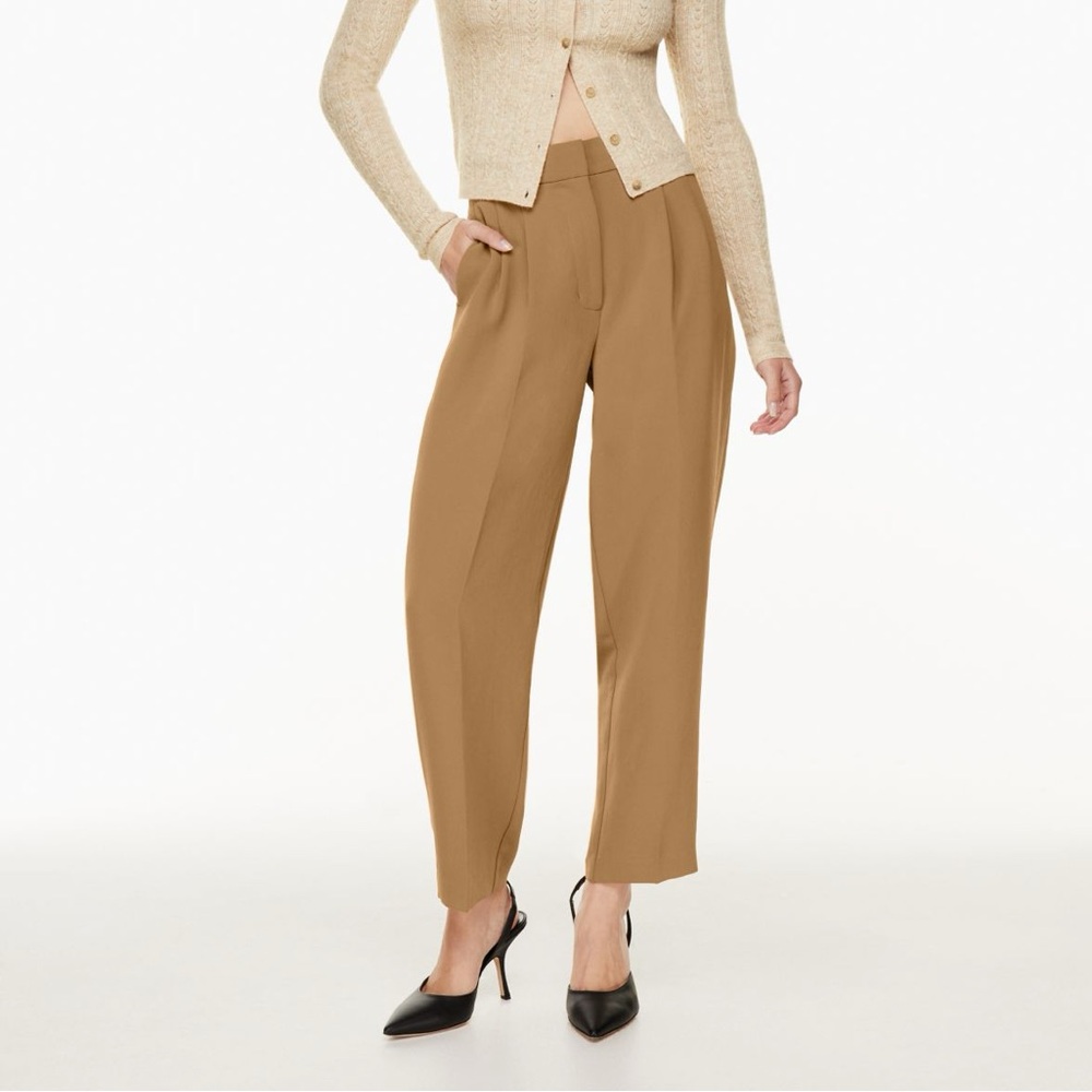 Aritzia Wilfred Crepette Carrot Pants - Saville - Size 8P NWT